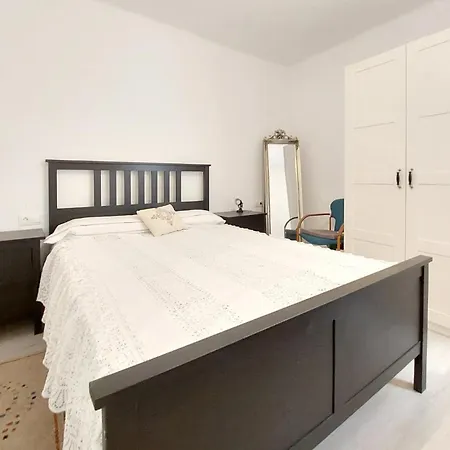 2 Bedroom Awesome In Apartment Peniscola